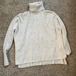 Athleta sweater